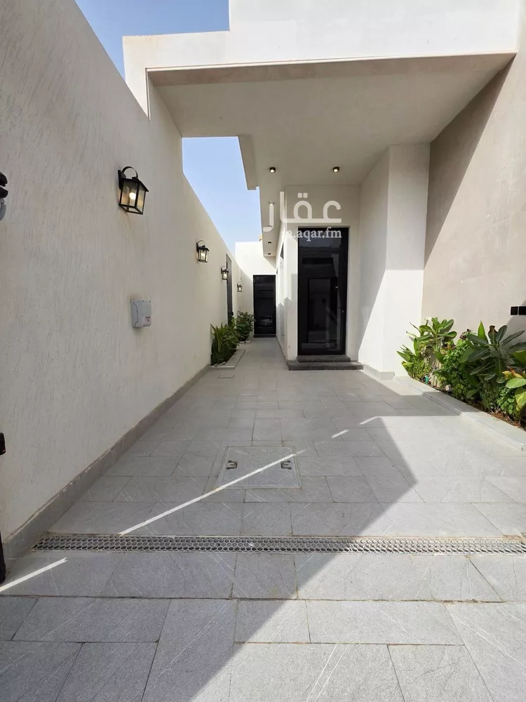 دور للبيع في شارع رقم 173, حي المونسية, مدينة الرياض, منطقة الرياض صورة 3