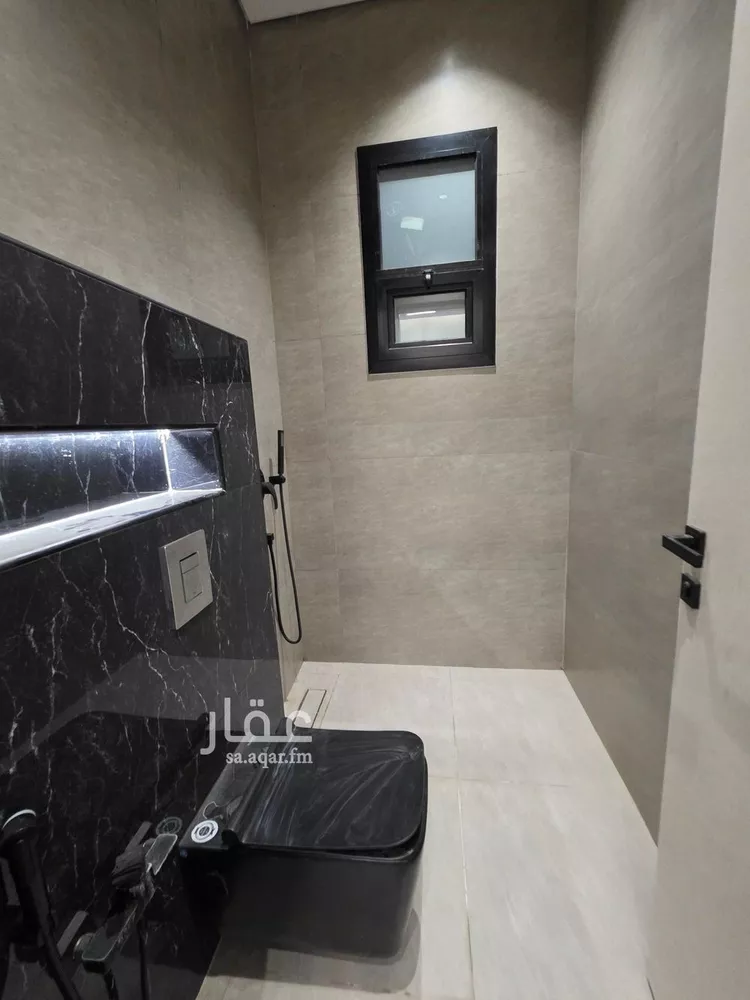 دور للبيع في شارع علي البجادي, حي الرمال, مدينة الرياض, منطقة الرياض صورة 5