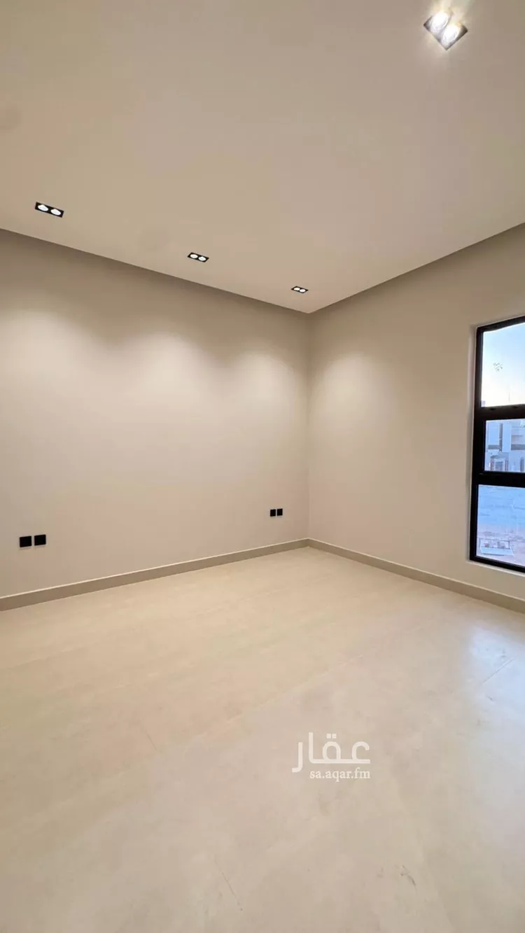 Floor for Sale in Riyadh Al Maizilah 17