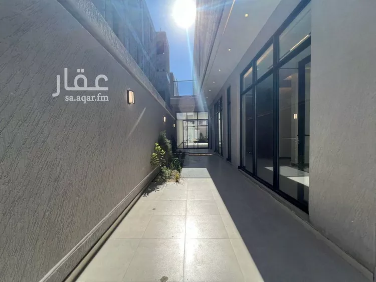 فيلا للبيع في شارع وادي العماريه, حي القادسية, مدينة الرياض, منطقة الرياض صورة 5