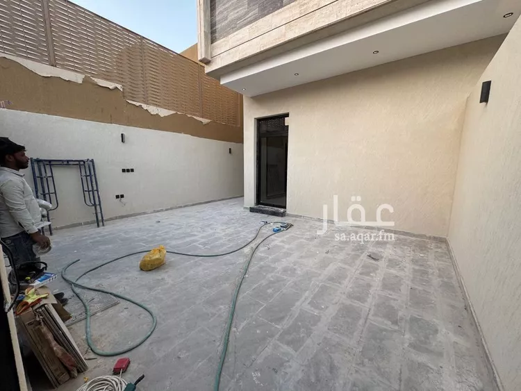 دور للبيع في شارع الغريسة, حي إشبيلية, مدينة الرياض, منطقة الرياض صورة 2