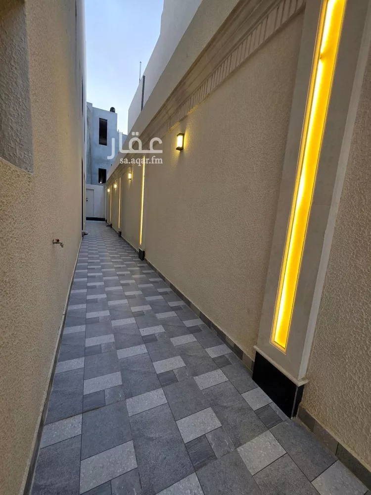 فيلا للبيع في شارع جبل العوينات, حي القادسية, مدينة الرياض, منطقة الرياض صورة 3