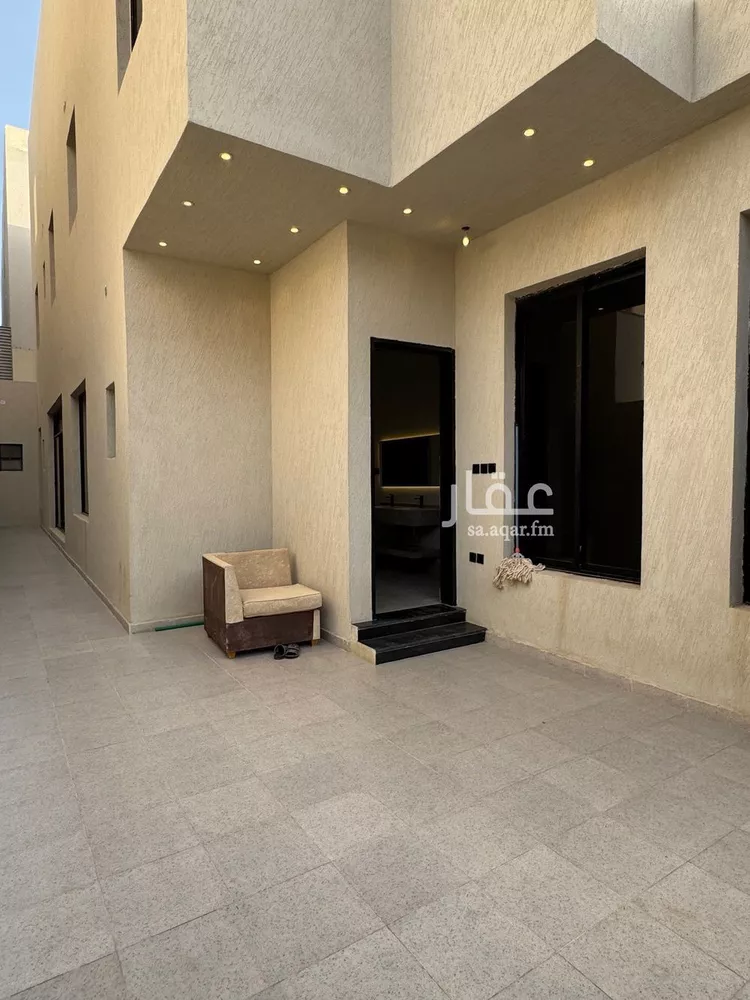 دور للبيع في شارع الصحابة, حي الرمال, مدينة الرياض, منطقة الرياض صورة 3