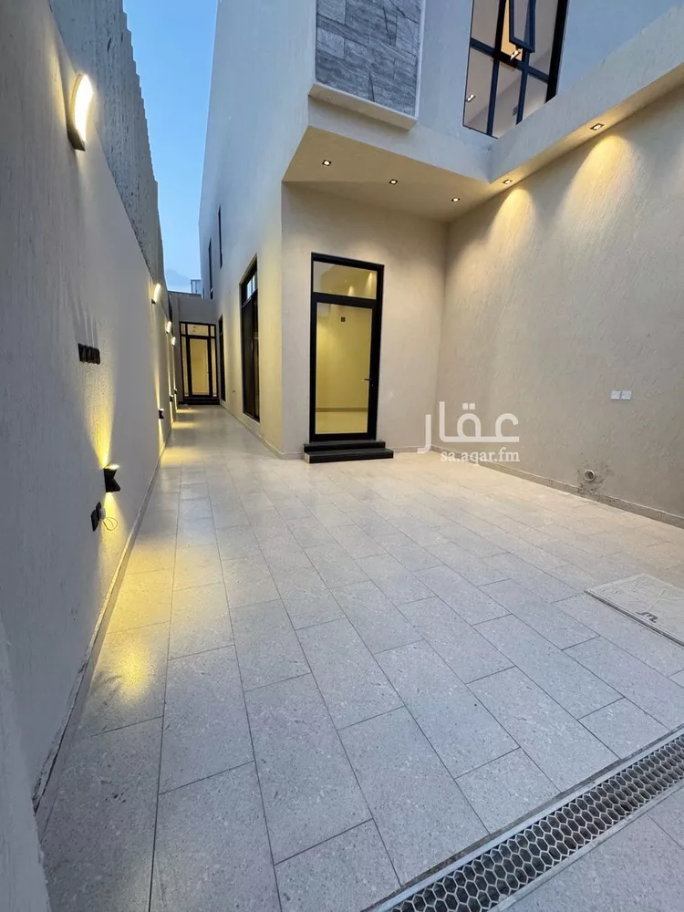 دور للبيع في شارع عبدالله الأنصاري, حي الخليج, مدينة الرياض, منطقة الرياض صورة 3