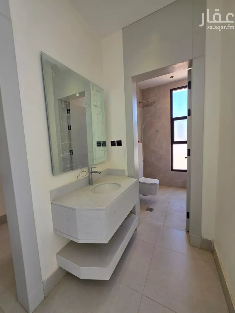 دور للبيع في شارع عبدالله الأنصاري, حي الخليج, مدينة الرياض, منطقة الرياض صورة 5