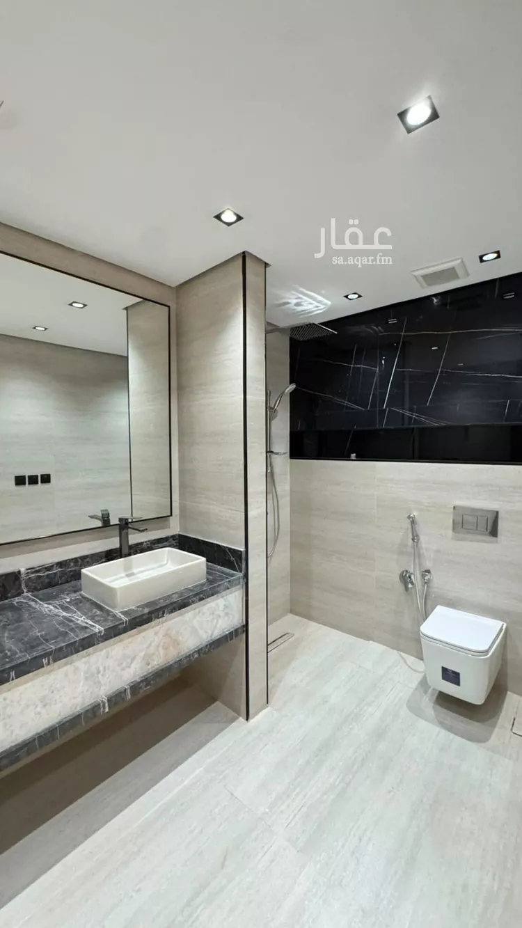 Floor for Sale in Riyadh Al Maizilah 23