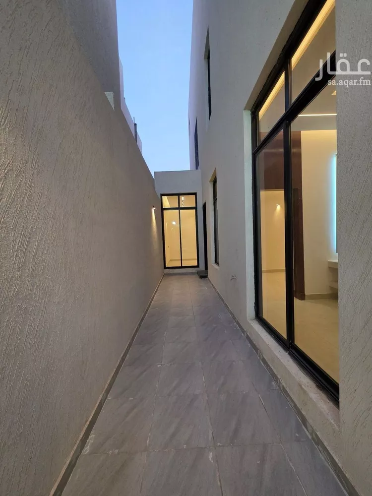 دور للبيع في شارع أحمد بن محمد الدلوالي, حي الرمال, مدينة الرياض, منطقة الرياض صورة 4