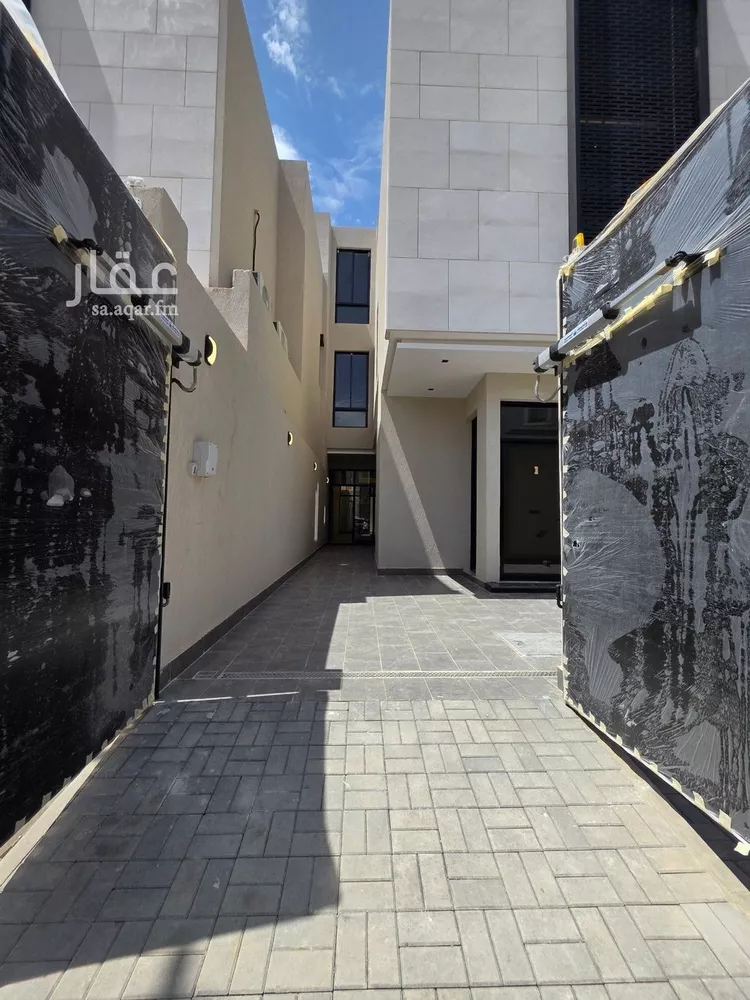 فيلا للبيع في شارع عبدالله الدملوجي, حي الملك فيصل, مدينة الرياض, منطقة الرياض صورة 2