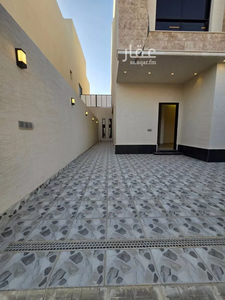 فيلا للبيع في شارع شعبة بن الحجاج, حي الرمال, مدينة الرياض, منطقة الرياض صورة 4