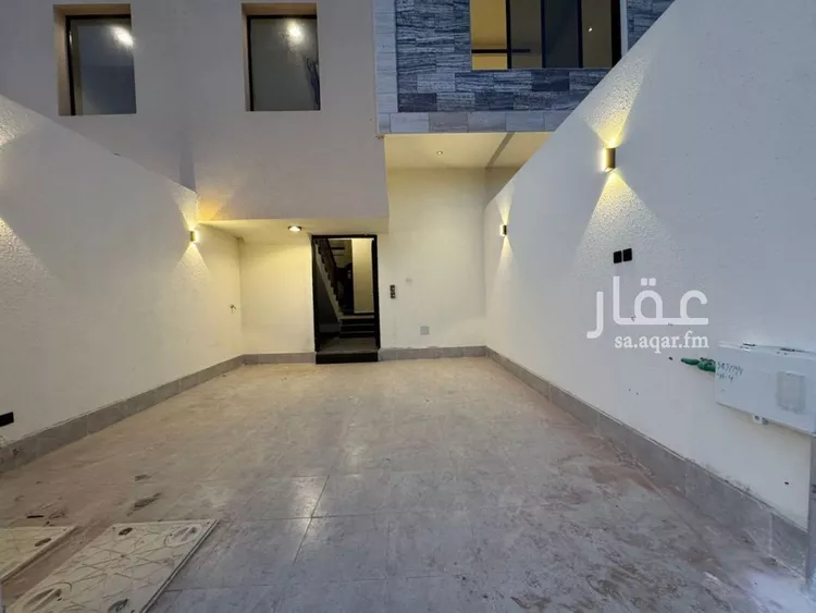 دور للبيع في شارع عبدالله الأنصاري, حي الخليج, مدينة الرياض, منطقة الرياض