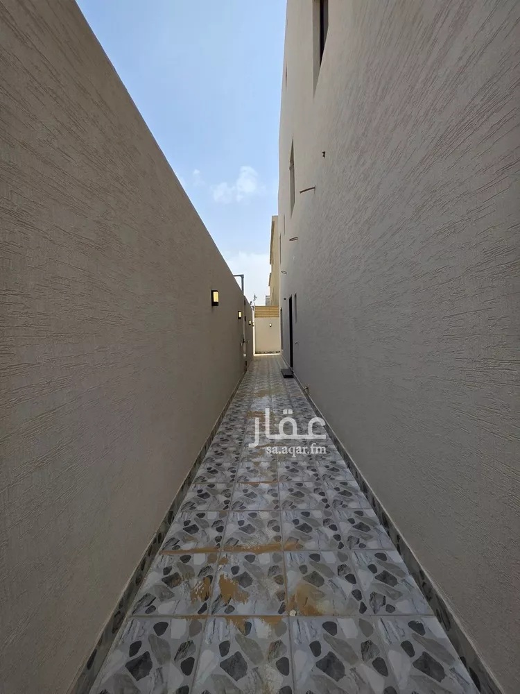 دور للبيع في شارع سليمان الحميضي, حي الرمال, مدينة الرياض, منطقة الرياض صورة 4