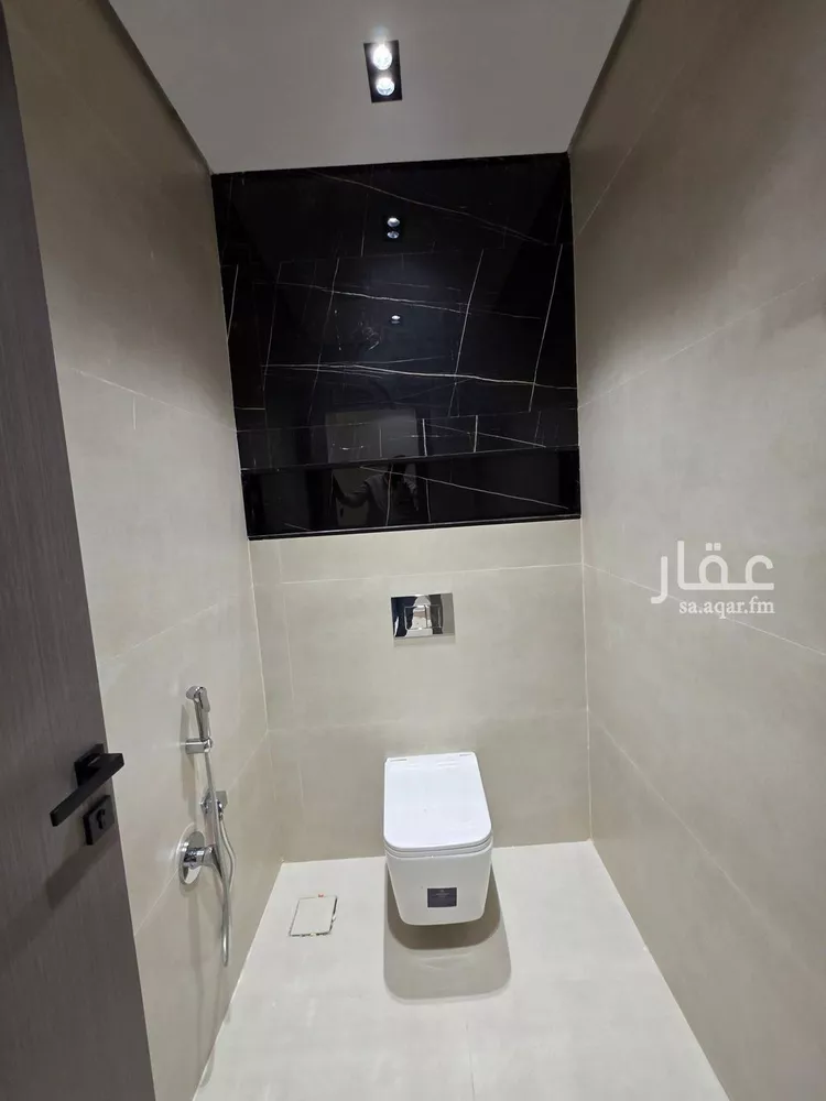 دور للبيع في شارع المجدل, حي المعيزيلة, مدينة الرياض, منطقة الرياض 7