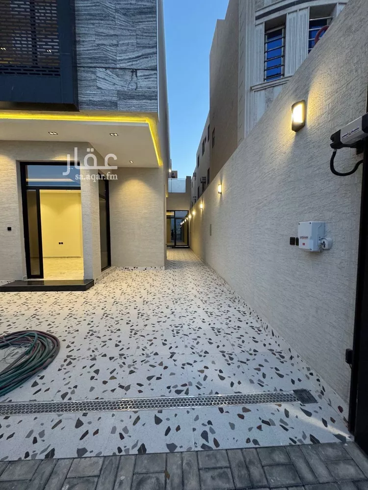 فيلا للبيع في شارع أبان بن تغلب, حي الملك فيصل, مدينة الرياض, منطقة الرياض