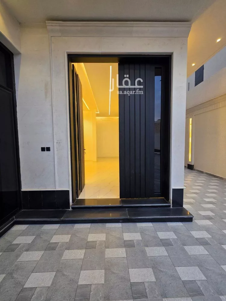 فيلا للبيع في شارع جبل العوينات, حي القادسية, مدينة الرياض, منطقة الرياض صورة 5