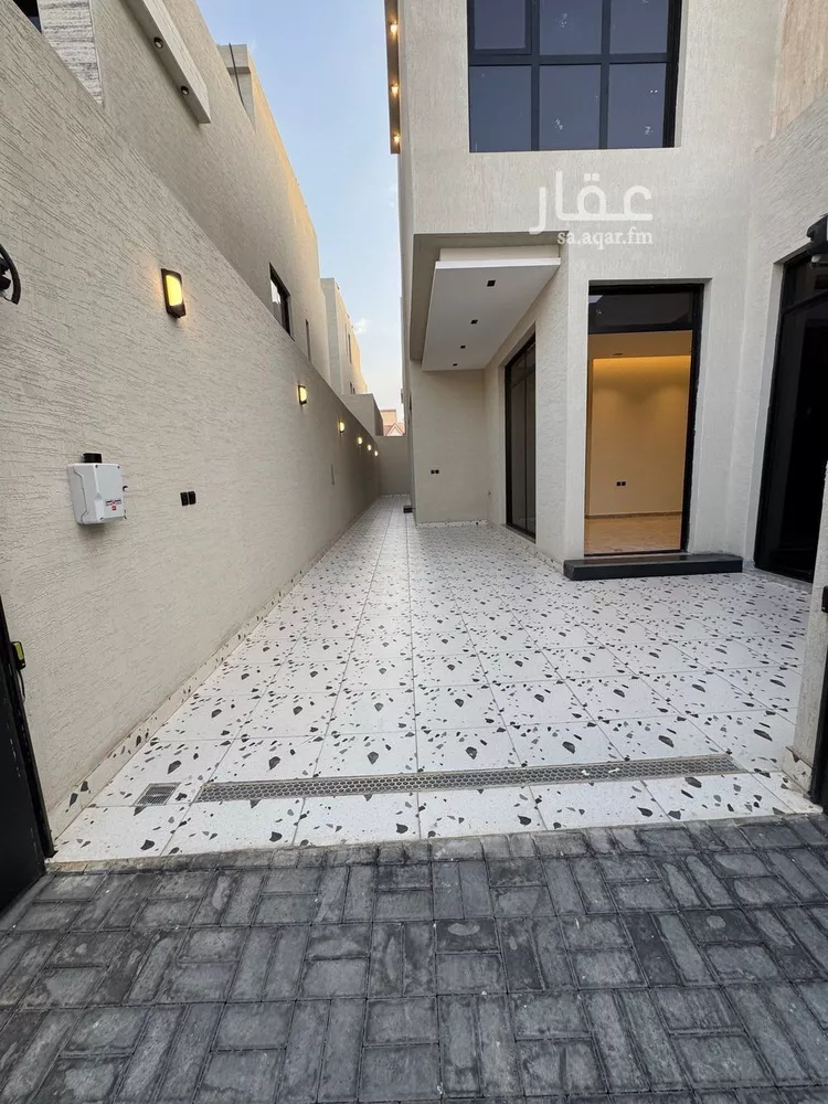 فيلا للبيع في شارع أبان بن تغلب, حي الملك فيصل, مدينة الرياض, منطقة الرياض صورة 2