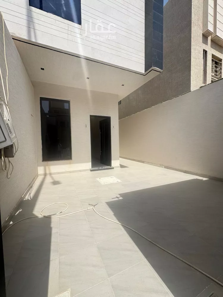 دور للبيع في شارع أحمد بن محمد الدلوالي, حي الرمال, مدينة الرياض, منطقة الرياض صورة 5