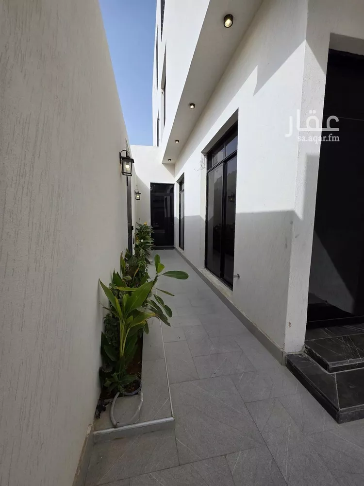 دور للبيع في شارع رقم 173, حي المونسية, مدينة الرياض, منطقة الرياض صورة 4