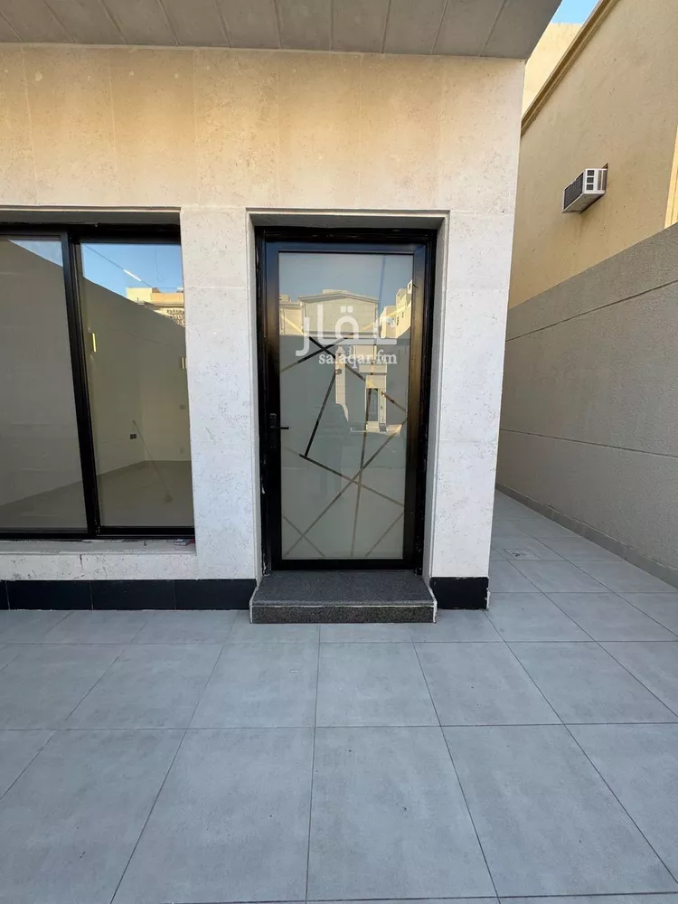 فيلا للبيع في شارع طبرجل, حي اليرموك, مدينة الرياض, منطقة الرياض صورة 5