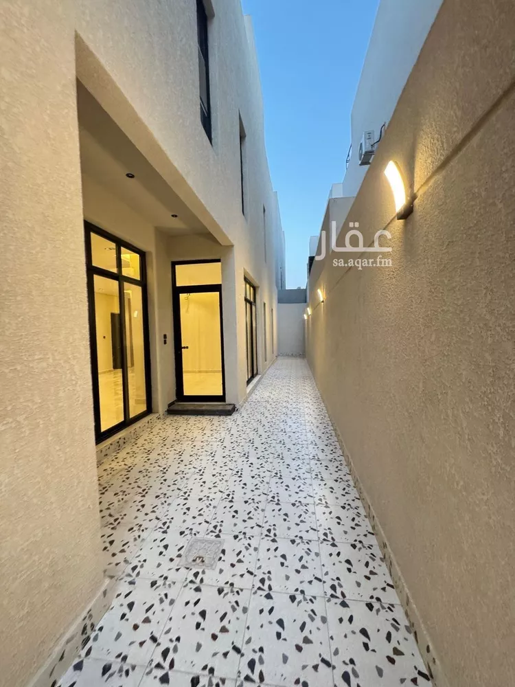 دور للبيع في شارع عبدالقادر بن النقيب, حي القادسية, مدينة الرياض, منطقة الرياض صورة 3
