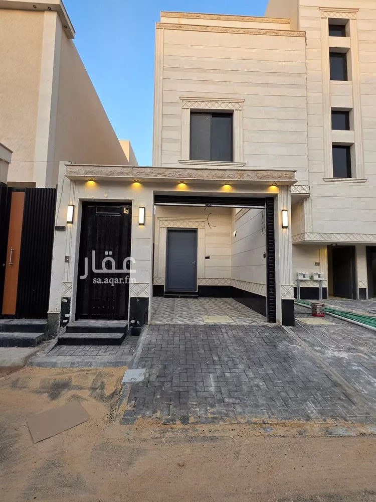 دور للبيع في شارع عبدالقادر بن النقيب, حي القادسية, مدينة الرياض, منطقة الرياض