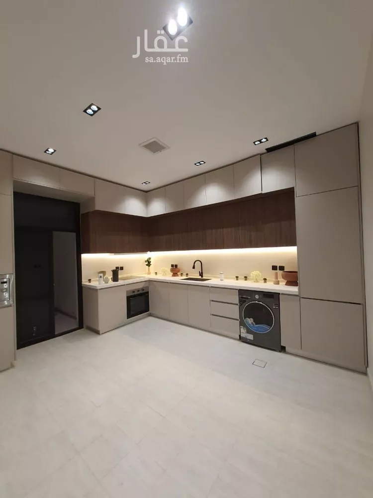 دور للبيع في شارع سليمان الحميضي, حي المرجان, مدينة الرياض, منطقة الرياض صورة 4