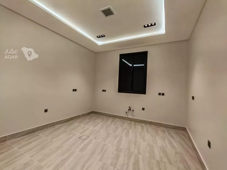 Villa for Sale in Riyadh Al Arid 9