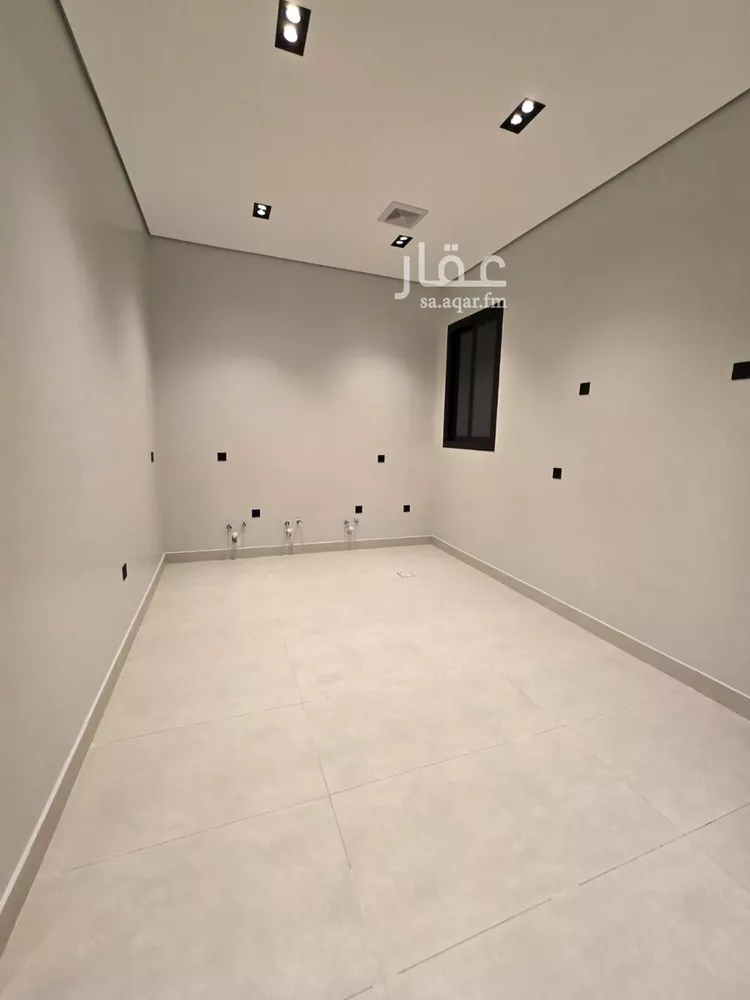 Floor for Sale in Riyadh Al Yarmouk ุตูุฑุฉ 2