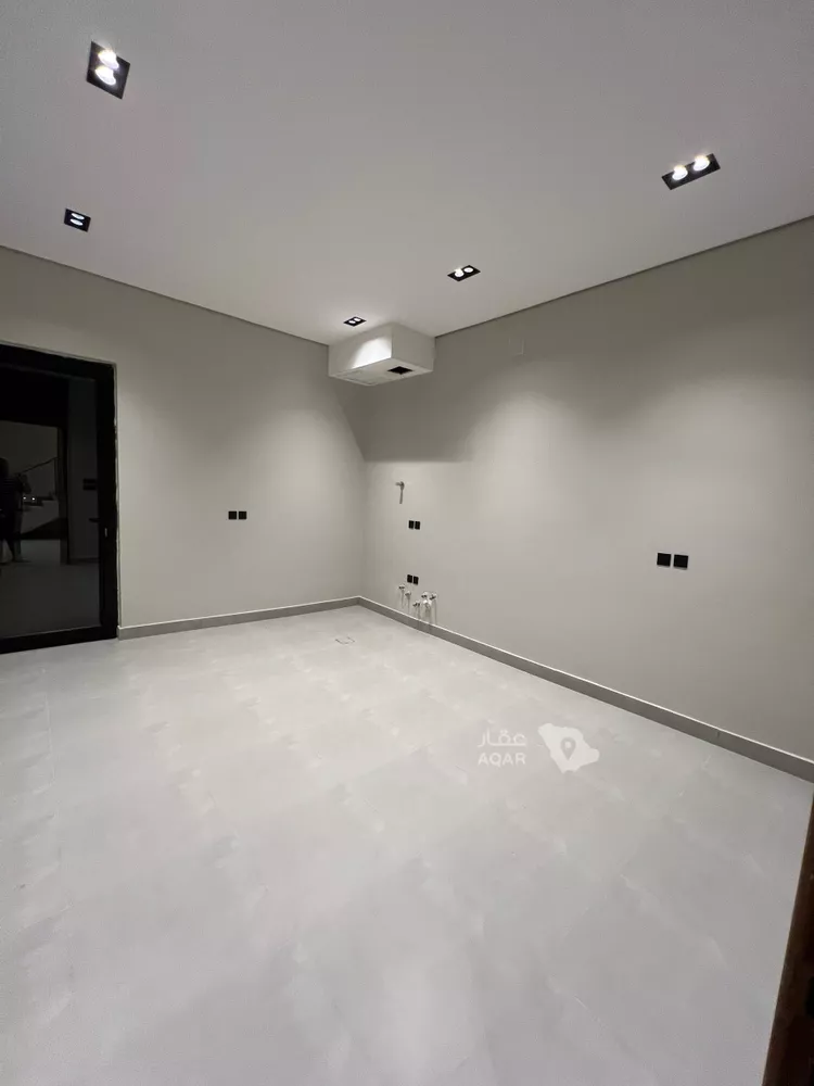 فيلا للبيع في شارع رقم 379, حي المونسية, مدينة الرياض, منطقة الرياض 8