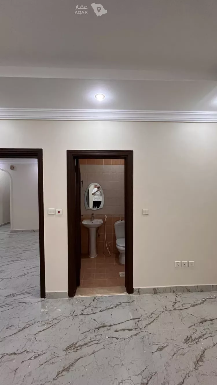 Apartment for Rent in Jeddah As Safaa 2