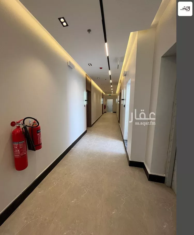 عمارة للبيع في شارع عبدالله الخزرجي, حي العارض, مدينة الرياض, منطقة الرياض صورة 2
