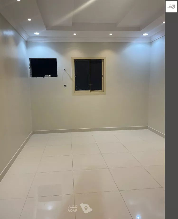 Floor for Rent in Riyadh Al Qirawan 5