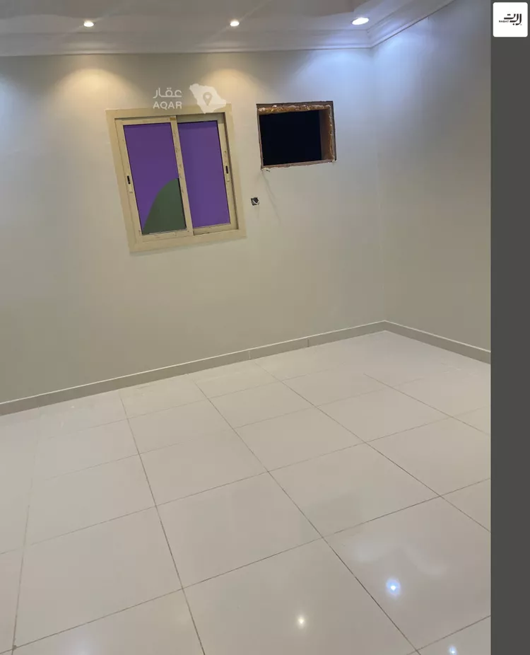 Floor for Rent in Riyadh Al Qirawan 15