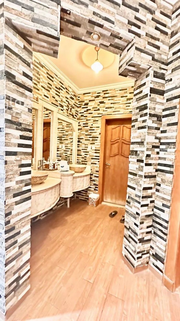 فيلا للبيع في شارع أبي السعود بن ظهيرة, حي الرمال, مدينة الرياض, منطقة الرياض صورة 5