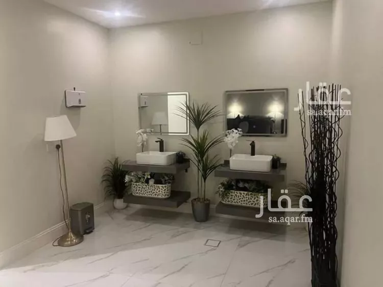 فيلا للبيع في شارع عبدالله بن رشيد, حي الروضة, مدينة الرياض, منطقة الرياض صورة 2