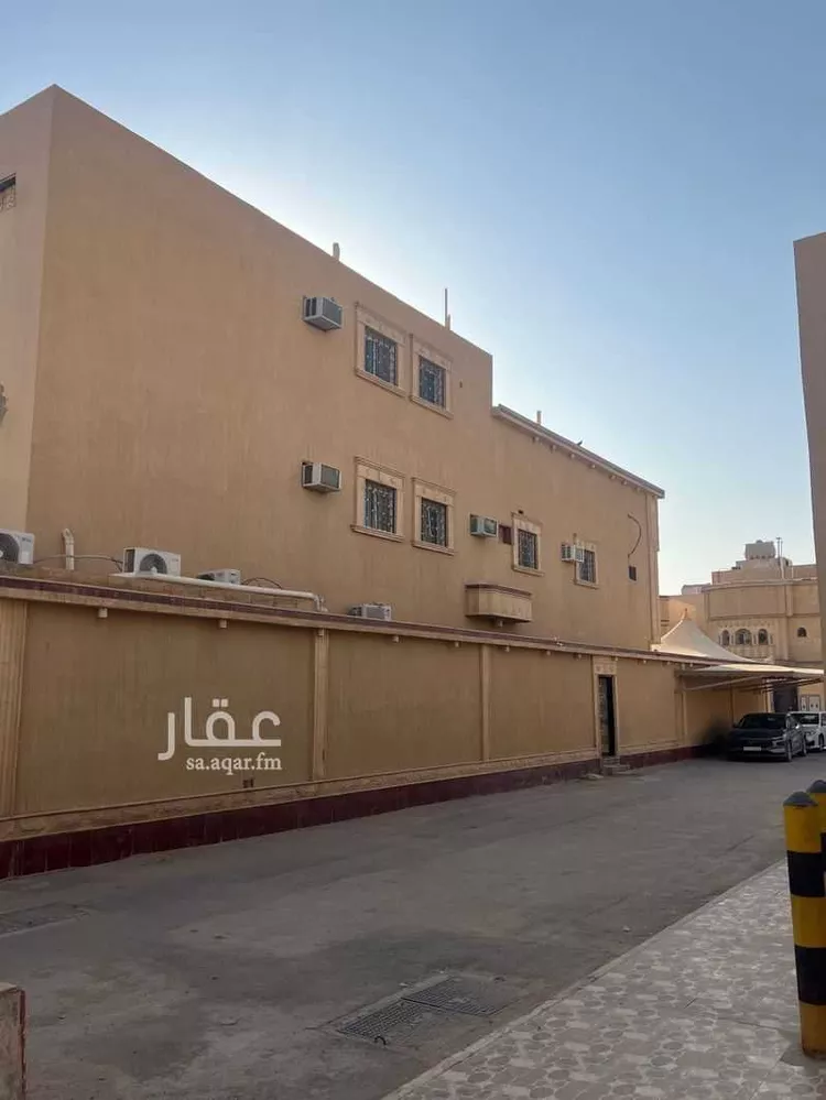 فيلا للبيع في شارع محمد الحريري البصري, حي الرمال, مدينة الرياض, منطقة الرياض صورة 3