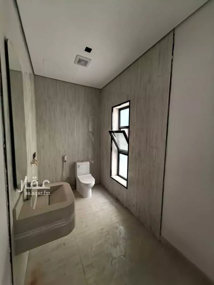 فيلا للبيع في شارع رفاعة ابن مبشر ابن الحارث الظفري, حي العاقول, مدينة المدينة المنورة, منطقة المدينة المنورة صورة 4