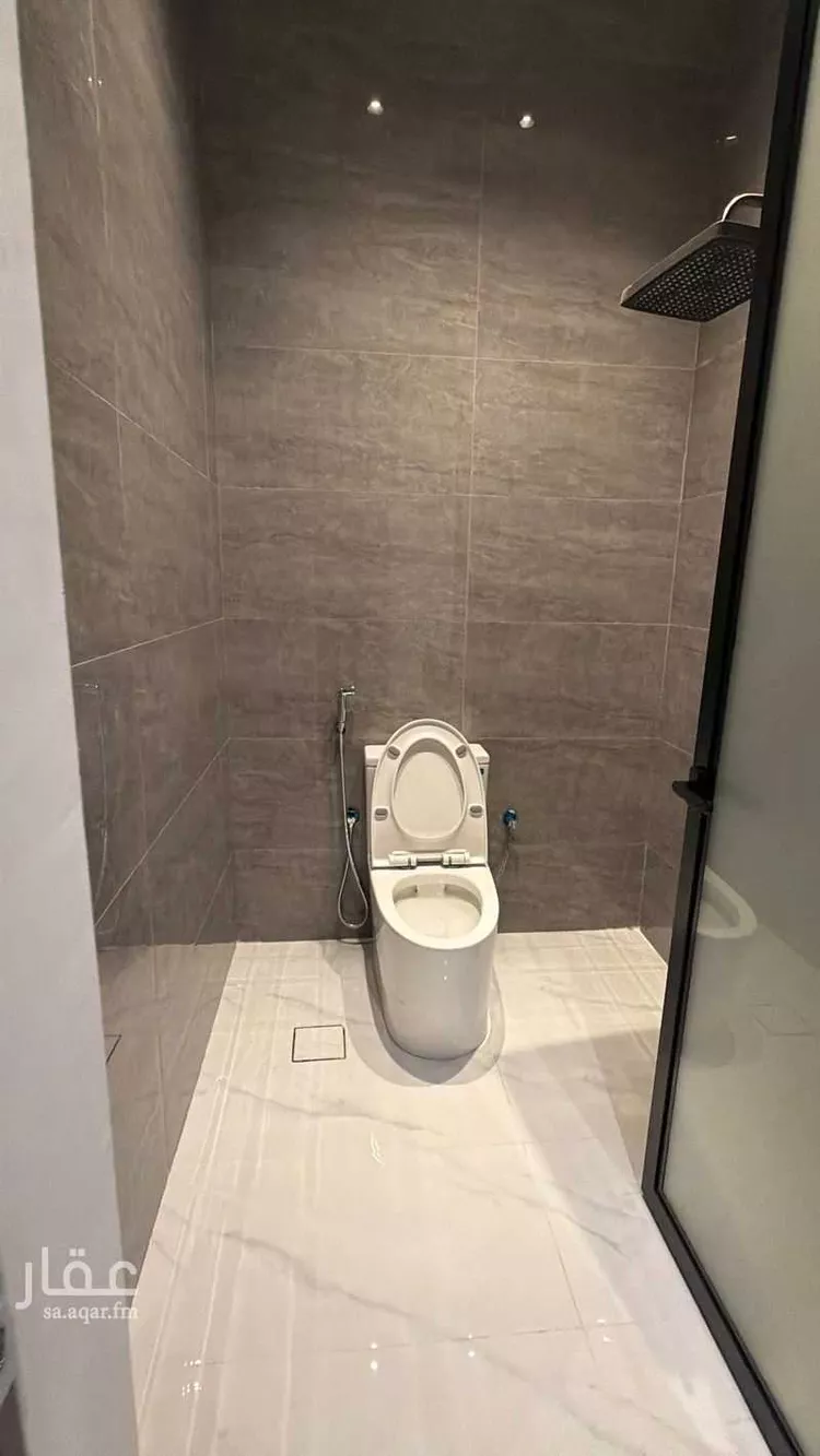 Floor for Rent in Jeddah Az Zomorod 7