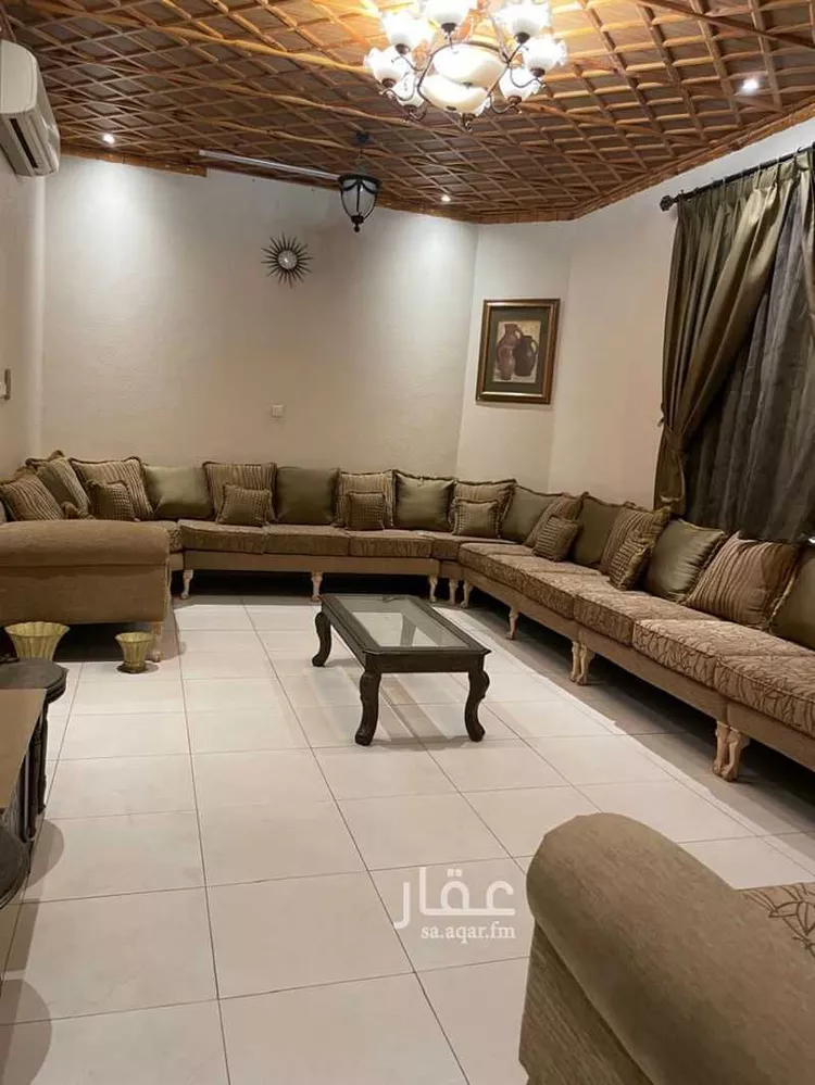 فيلا للبيع في شارع الضحاك بن ربيعة, حي أحد, مدينة الدمام, المنطقة الشرقية صورة 2