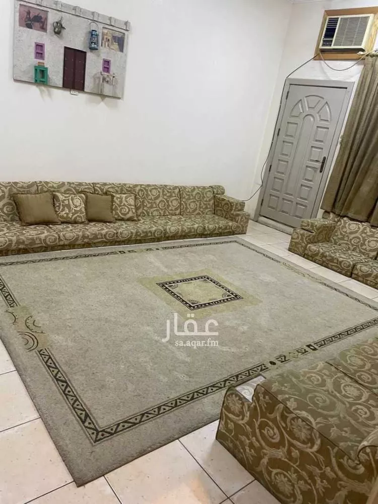 فيلا للبيع في شارع الضحاك بن ربيعة, حي أحد, مدينة الدمام, المنطقة الشرقية صورة 3