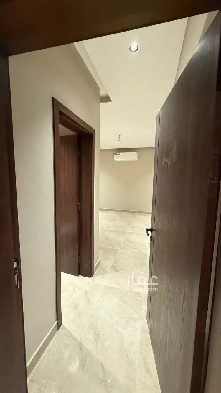 Building for Rent in Medina Al Khalidiyah صورة 5