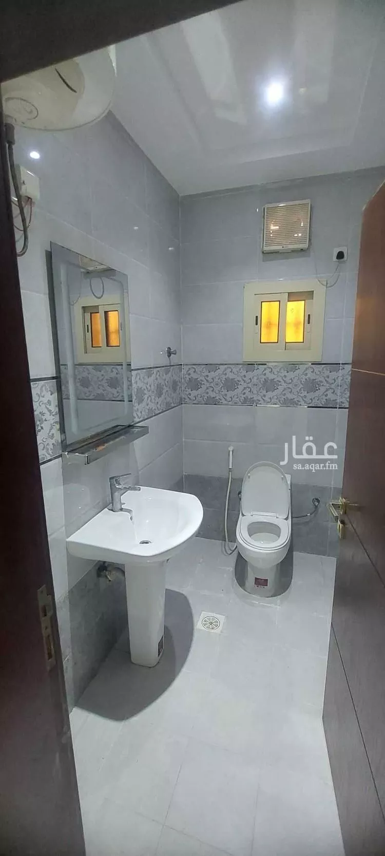 شقة للإيجار في شارع سليمان بن ياسر, حي الحمدانية, مدينة جدة, منطقة مكة المكرمة 14