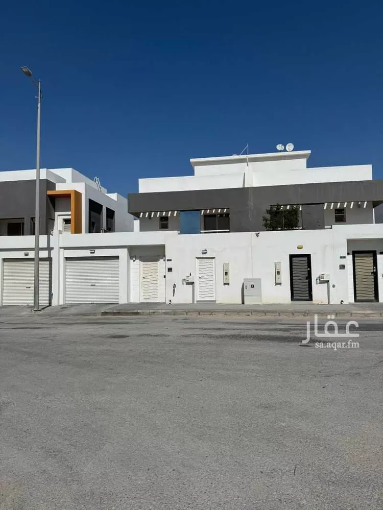 فيلا للبيع في شارع الكواكب, حي الشروق, مدينة الدمام, المنطقة الشرقية