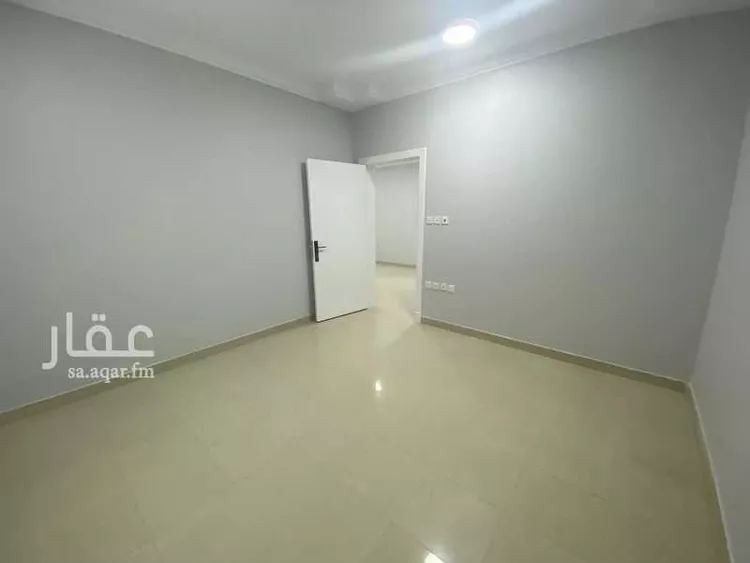 شقة للإيجار في شارع محمد بن مسلمة الأنصاري, حي الملز, مدينة الرياض, منطقة الرياض صورة 3