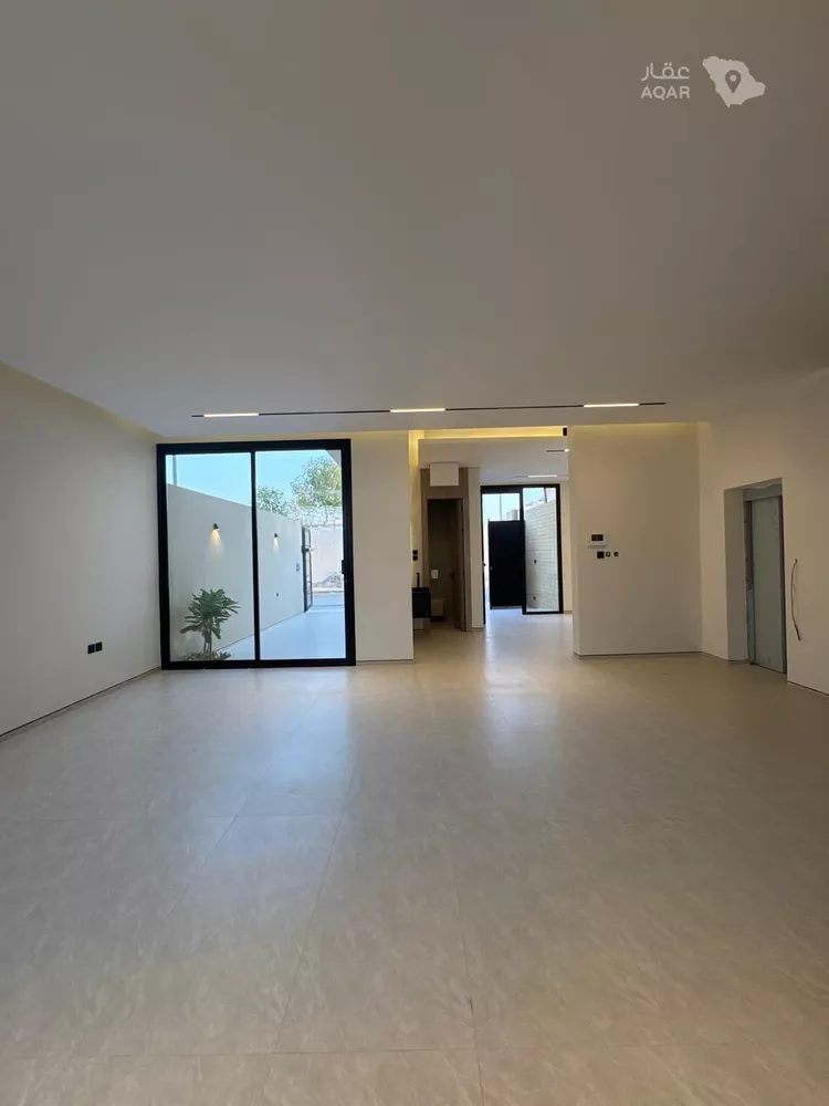 Villa for Sale in Riyadh Al Qirawan 10