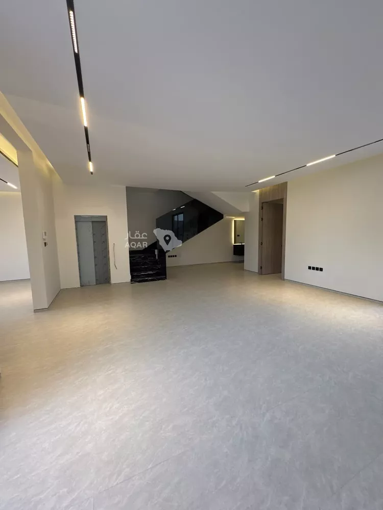 Villa for Sale in Riyadh Al Qirawan 7