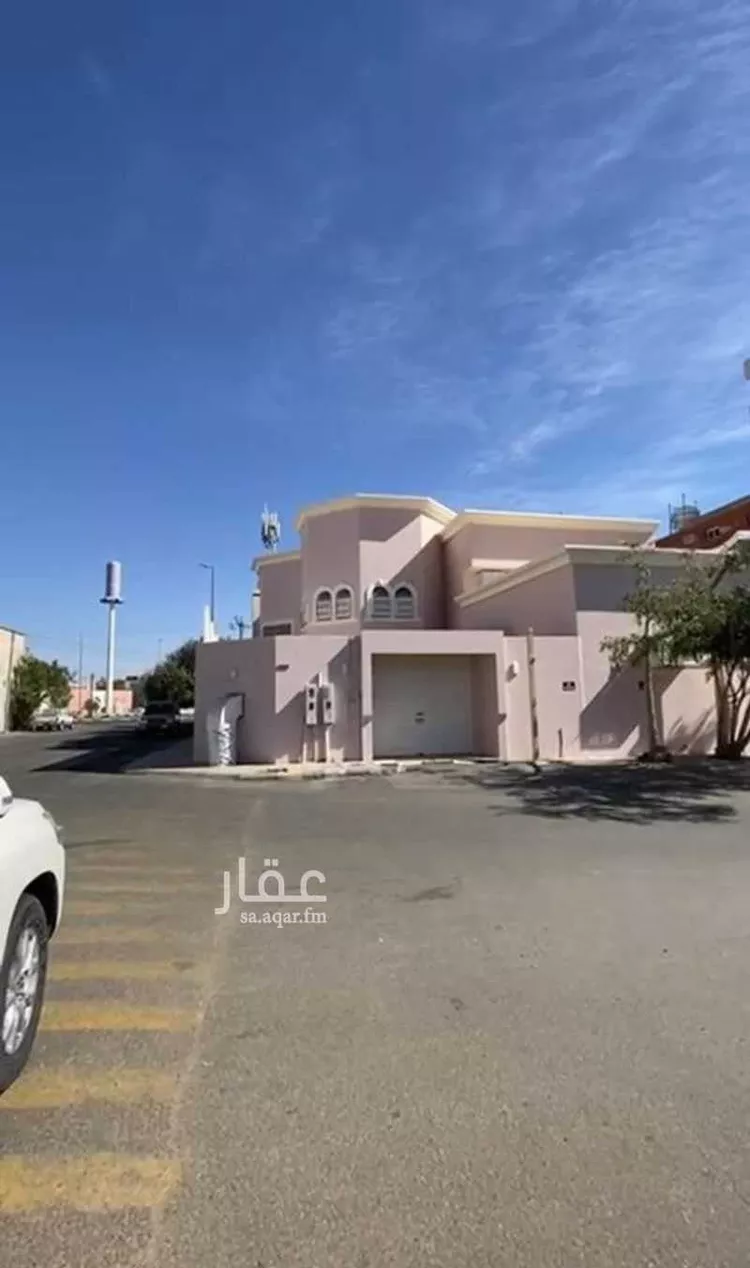 فيلا للإيجار في شارع طريق الملك فهد بن عبدالعزيز, حي الملك عبدالله, مدينة حائل, منطقة حائل