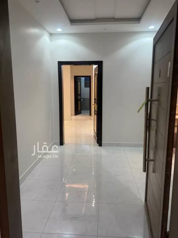 Building for Rent in Riyadh Al Yarmouk صورة 2