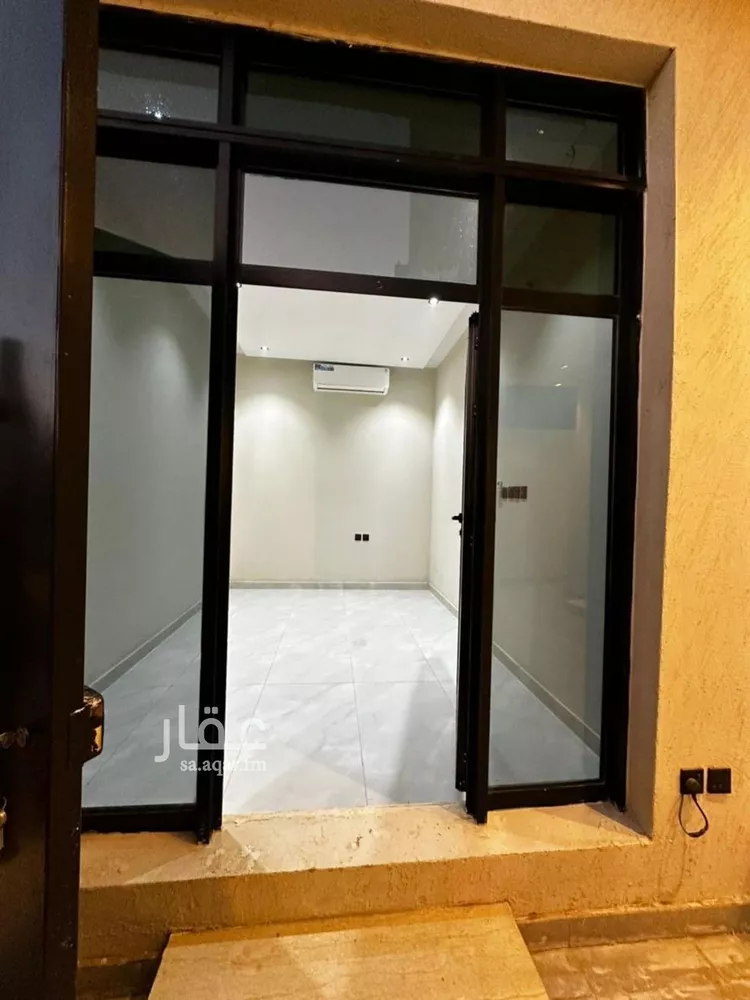 فيلا للإيجار في شارع شارع 15, حي بدر, مدينة الرياض, منطقة الرياض صورة 2