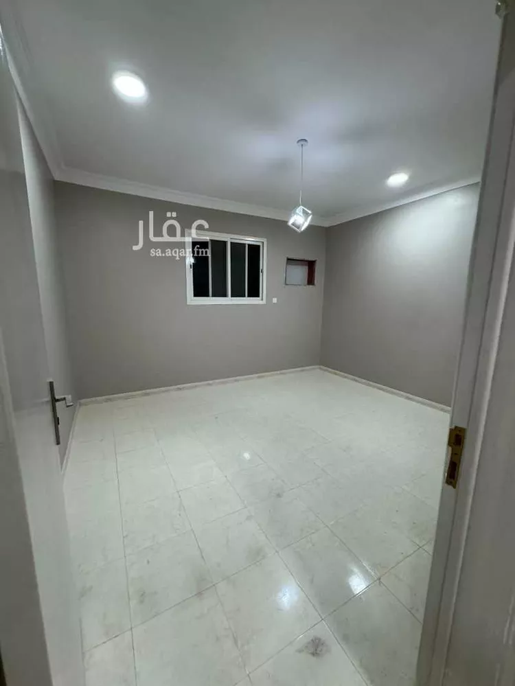 فيلا للبيع في شارع برزخ العروضي, حي العريجاء الغربي, مدينة الرياض, منطقة الرياض 11