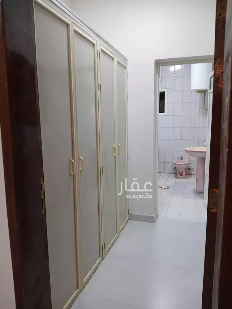 فيلا للإيجار في شارع الدليل, حي النزهة, مدينة الدمام, المنطقة الشرقية صورة 5